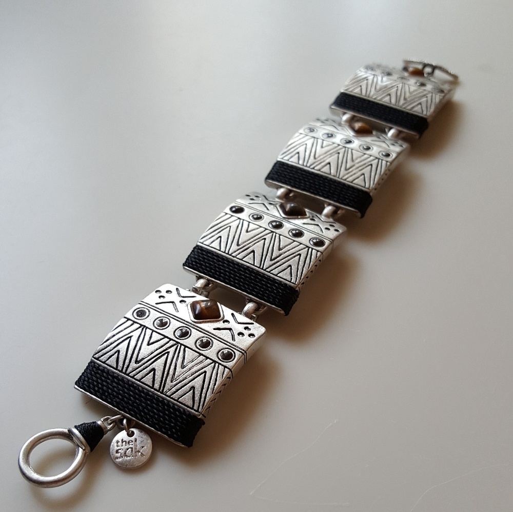The Sak Tribal Bracelet